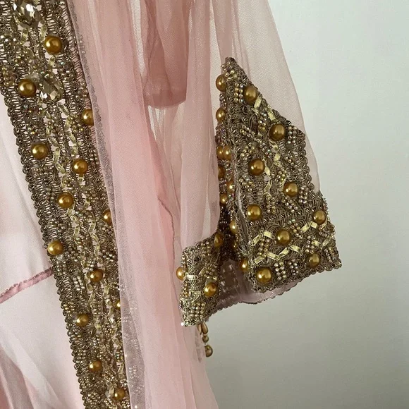 Elegant sheer Pink/Gold Embellished Women's abaya/ kaftan/kimono with slip dress - Picture 2 of 8